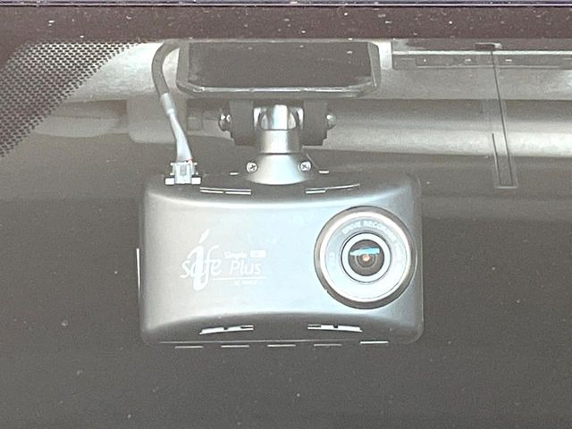 �y�h���C�u���R�[�_�[�z���S�E���S�ȃJ�[���C�t�ɕK�{�̃h���C�u���R�[�_�[�𑕔�!���s���͂������A������^�]�⎖�̂ɑ��������ۂ̏󋵂��f���ŋL�^���A����̃��X�N�ɔ����܂��B