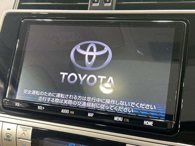 �y�������ʃi�r�z�l�C�̑�^9�C���`�i�r�𑕔��B���݊��̂�����ʂ̓C���p�N�g��!�i�r���p���̃}�b�v�\���͌��₷���A�e���r��DVD�͗Տꊴ���A�b�v!�����̃h���C�u���O�b�Ɗy�����Ȃ�܂���