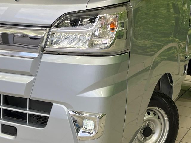 �yLED�w�b�h���C�g�z���V����ԑ��s�����ǍD�Ȏ��E���m�ۂ����S���ĉ^�]�ł��鍂�P�xLED�w�b�h���C�g�𑕔�!�_�����x�������A����d�͂��}�����Ă��܂��B