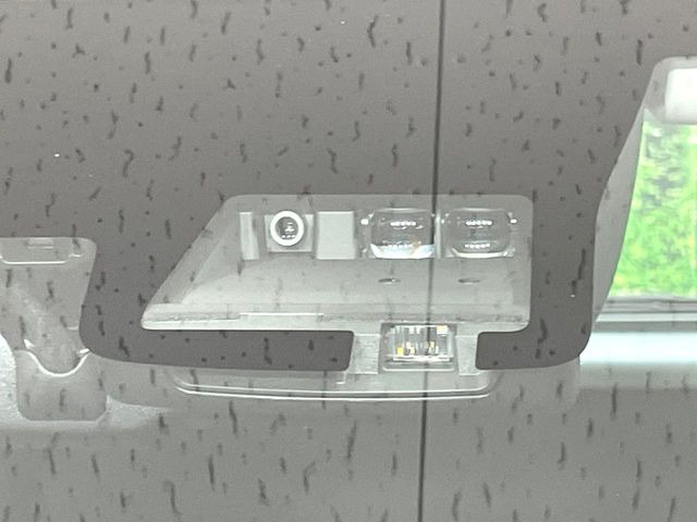 �y�v���N���b�V���Z�[�t�e�B�z�O���̎ԗ��������m���A�Փ˂������Ȏ��͌x��Œ��ӂ𑣂��A�u���[�L�𓥂ޗ͂��T�|�[�g�B�u���[�L�𓥂߂Ȃ������ꍇ�͏Փ˔�Q�y���u���[�L���쓮�A�Փˉ�����T�|�[�g���܂��B