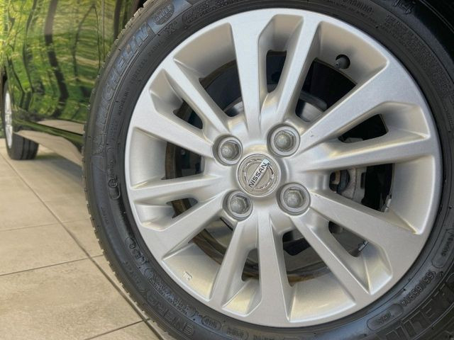 �y����14�C���`�A���~�z�C�[���z�O�ςɃ}�b�`���������A���~�z�C�[���𑕒����Ă���܂��B�e��ЊO�A���~�z�C�[����A�X�^�b�h���X�^�C�����戵�����Ă���܂��B���񂲑��k����������