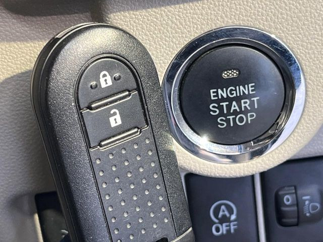 �y�L�[�t���[�V�X�e���z�J�o����|�P�b�g�ɓ��ꂽ�܂܂ł��h�A�̎{���E�������\�ȃX�}�[�g�L�[�𑕔��B�G���W���̃I���E�I�t�����J�M�����o���K�v����������Ƃ��Ă��֗��ł���