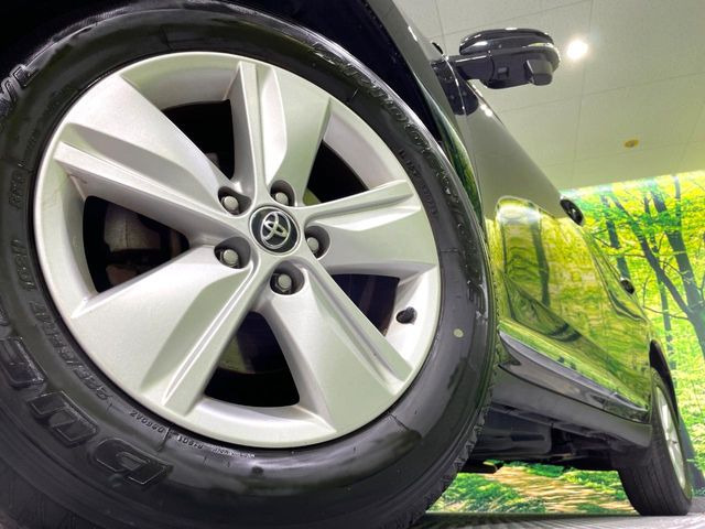 �y����17�C���`�A���~�z�C�[���z�O�ςɃ}�b�`���������A���~�z�C�[���𑕒����Ă���܂��B�e��ЊO�A���~�z�C�[����A�X�^�b�h���X�^�C�����戵�����Ă���܂��B���񂲑��k����������