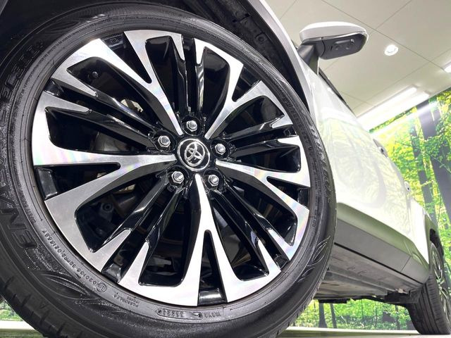 �y����18�C���`�A���~�z�C�[���z�O�ςɃ}�b�`���������A���~�z�C�[���𑕒����Ă���܂��B�e��ЊO�A���~�z�C�[����A�X�^�b�h���X�^�C�����戵�����Ă���܂��B���񂲑��k����������