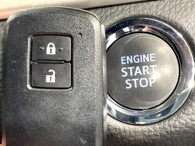 �y�X�}�[�g�L�[�z�J�o����|�P�b�g�ɓ��ꂽ�܂܂ł��h�A�̎{���E�������\�ȃX�}�[�g�L�[�𑕔��B�G���W���̃I���E�I�t�����J�M�����o���K�v����������Ƃ��Ă��֗��ł���