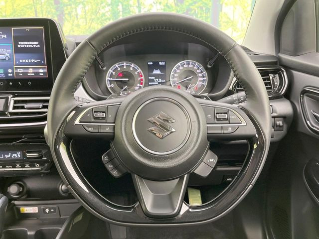 �y�����v�����X�e�A�����O�z�㎿�Ȋv���g�p���邱�ƂŁA��ɂ����������݂ƂĂ��^�]���₷���n���h���ł���