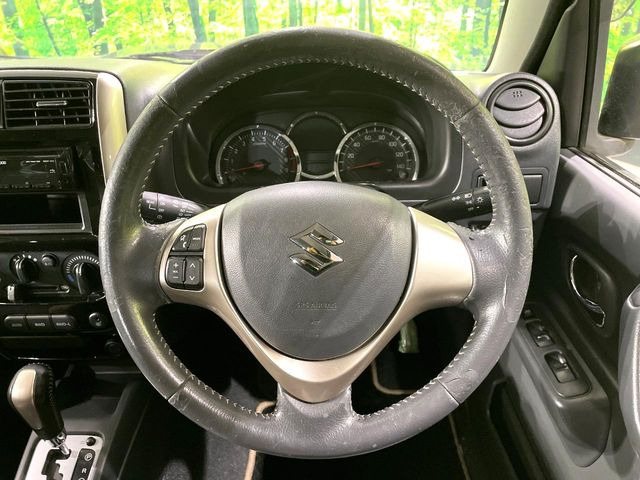 �y�����v�����X�e�A�����O�z�㎿�Ȋv���g�p���邱�ƂŁA��ɂ����������݂ƂĂ��^�]���₷���n���h���ł���