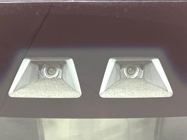 �y�X�}�[�g�A�V�X�g�z���s���ɑO���̎ԗ�����F�����A�Փ˂������Ȏ��͌x��ƃu���[�L�ŏՓˉ���Ɣ�Q�y�����A�V�X�g�B�����S�Ƀh���C�u�����y���݂��������܂��B