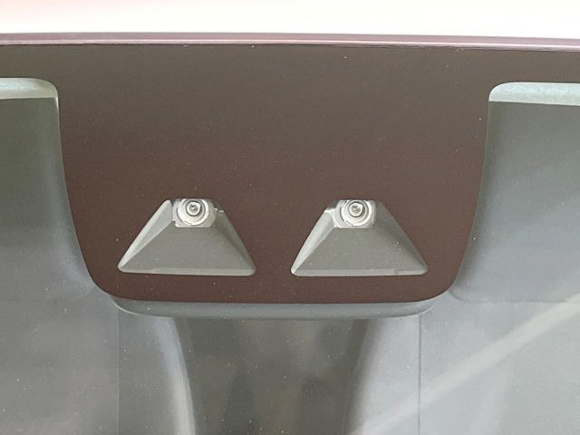 �y�X�}�[�g�A�V�X�g�z���s���ɑO���̎ԗ�����F�����A�Փ˂������Ȏ��͌x��ƃu���[�L�ŏՓˉ���Ɣ�Q�y�����A�V�X�g�B�����S�Ƀh���C�u�����y���݂��������܂��B