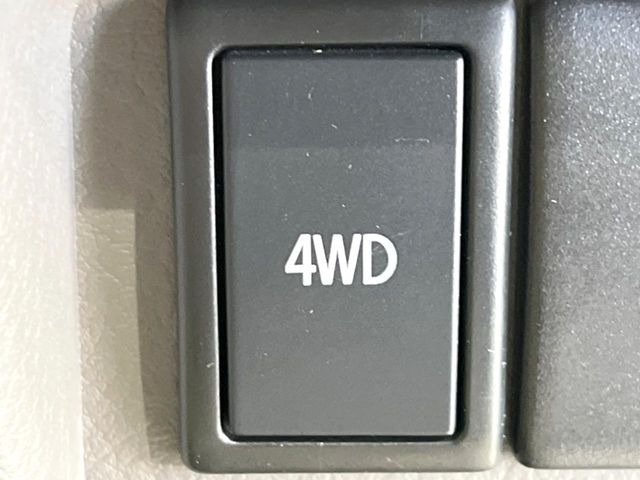 4WD�̂��Ԃł��̂ŁA�ᓹ�ł����S�ł���~��n�n��ɂ��Z�܂��̕��ȊO�ɂ��A�E�B���^�[�X�|�[�c����̕���~��n��֋A�Ȃ����@�������ɂ���������!