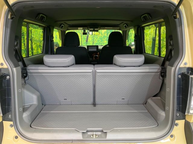 ���i�̂���������ʋ΁A���}���ɏ\���ȉ׎��X�y�[�X���m�ۂ��Ă���܂��B�Z�J���h�V�[�g��|���ƁA�傫�ȉו��̐ύڂ��\�ł���