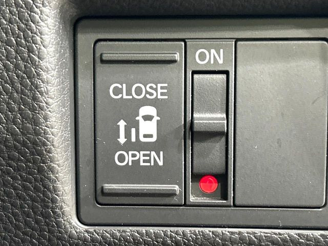 �y�p���[�X���C�h�h�A�z�X�}�[�g�L�[��^�]�Ȃ̃X�C�b�`�ŃX���C�h�h�A�̊J���\���d��������͂����ăh�A���J����K�v�������A���������q�l�ł��A�d���ו��������Ă��鎞�����N�ɊJ���߂ł��܂���