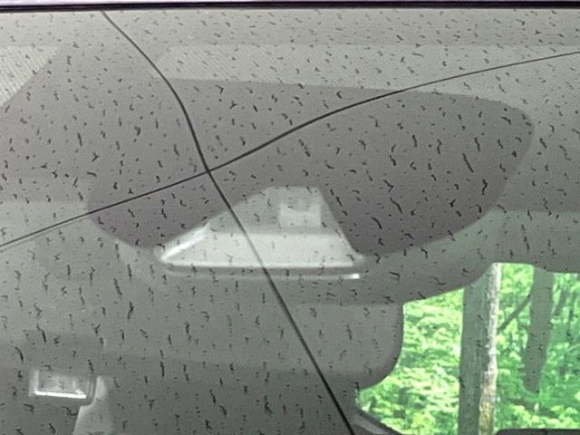 �y�G�}�[�W�F���V�[�u���[�L�z���s���ɑO���̎ԗ�����F�����A�Փ˂������Ȏ��͌x��ƃu���[�L�ŏՓˉ���Ɣ�Q�y�����A�V�X�g�B�����S�Ƀh���C�u�����y���݂��������܂��B