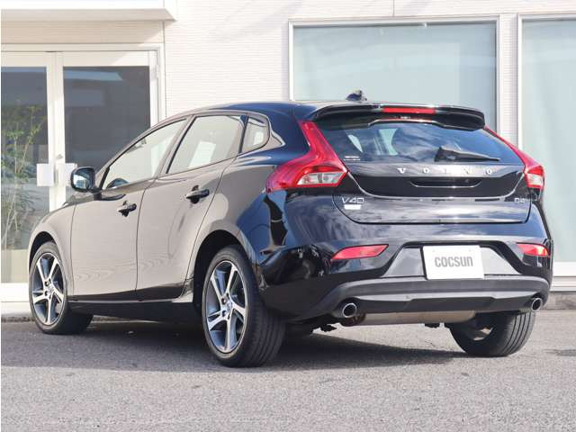 �V�i�����o�b�e���[�̓h�C�c��VARTA(�o���^)���g�p���܂��B���B�Ԃ̏����i�ɍ̗p����鍂�i���o�b�e���[�ł��B