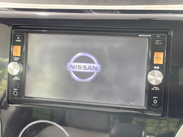 �y�����i�r�z�l�C�̏����i�r�𑕔����Ă���܂��B�i�r�̎g���₷���͂������A�I�[�f�B�I�@�\���[��!�L�����v�◷�s�͂������A�ʋ΂┃�����ȂǕ��i�̃h���C�u���y�����Ȃ�͂���