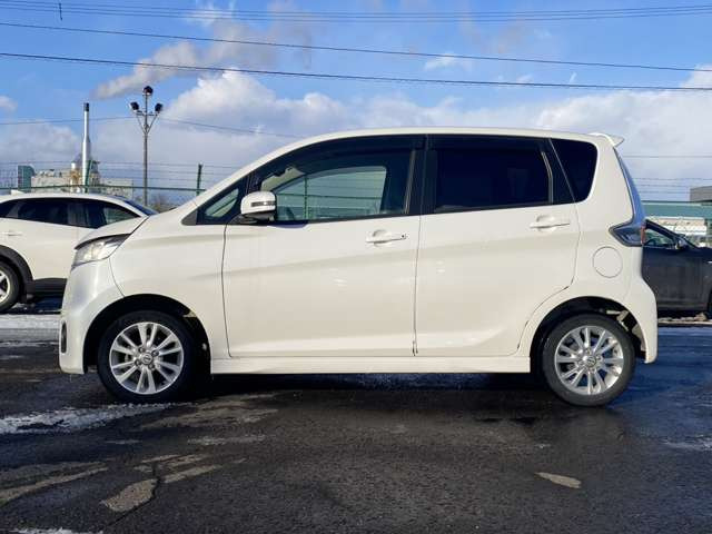 ���X�͎Ԃ̕i���Ɏ��M�������Ă��܂�!�Ȃ̂ŁA���܂��܂Ȋp�x����70���ȏ�̂��ʐ^�ڂ��Ă��܂��B