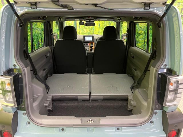 ���i�̂���������ʋ΁A���}���ɏ\���ȉ׎��X�y�[�X���m�ۂ��Ă���܂��B�Z�J���h�V�[�g��|���ƁA�傫�ȉו��̐ύڂ��\�ł���