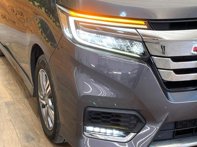 �yLED�w�b�h���C�g�z���V����ԑ��s�����ǍD�Ȏ��E���m�ۂ����S���ĉ^�]�ł��鍂�P�xLED�w�b�h���C�g�𑕔�!�_�����x�������A����d�͂��}�����Ă��܂��B