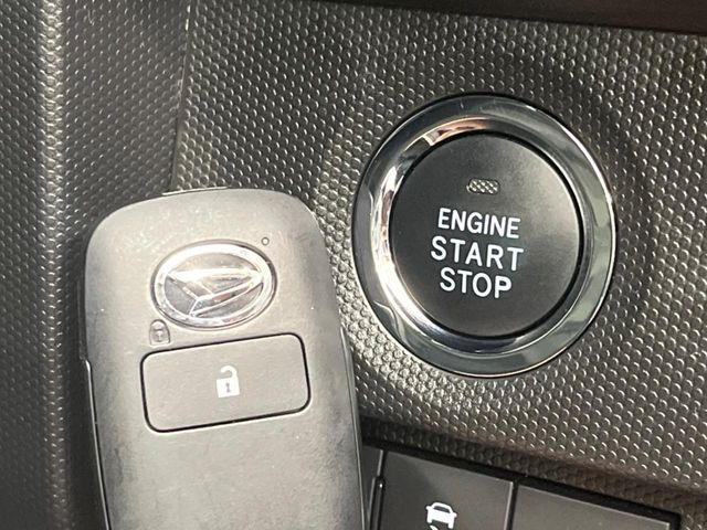 �y�L�[�t���[�V�X�e���z�J�o����|�P�b�g�ɓ��ꂽ�܂܂ł��h�A�̎{���E�������\�ȃX�}�[�g�L�[�𑕔��B�G���W���̃I���E�I�t�����J�M�����o���K�v����������Ƃ��Ă��֗��ł���