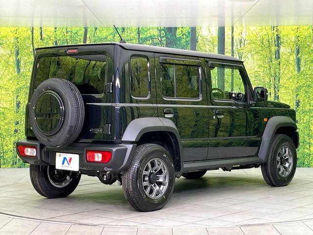 ��D�]�𒸂��Ă���܂��{�f�B�̒e�X�v���b�V���R�[�g���D�]��t���B�ʏ�̃K���X�R�[�g�ƈقȂ�A�ϋv�N��6�N�̖��@���K���X�R�[�e�B���O���A�{�f�B���L���C�ȏ�Ԃɕۂ��Ă���܂��B