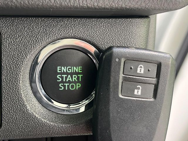 �y�X�}�[�g�L�[�z�J�o����|�P�b�g�ɓ��ꂽ�܂܂ł��h�A�̎{���E�������\�ȃX�}�[�g�L�[�𑕔��B�G���W���̃I���E�I�t�����J�M�����o���K�v����������Ƃ��Ă��֗��ł���