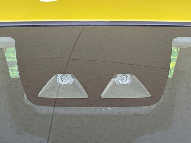 �y�X�}�[�g�A�V�X�g�z���s���ɑO���̎ԗ�����F�����A�Փ˂������Ȏ��͌x��ƃu���[�L�ŏՓˉ���Ɣ�Q�y�����A�V�X�g�B�����S�Ƀh���C�u�����y���݂��������܂��B