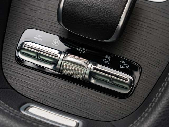 �y �o���O���[�v���^�c �z���X�͍����L���̍����A���Ԑ��X�ł��B���m���ɂĉ^�c���Ă���܂��B���q�l������ڎw���A���S���č����A���Ԃɂ���蒸����悤����`���������܂��B�S�ăA�y���^�ɂ��C�����������B