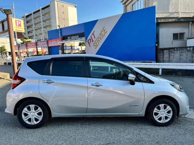 �O���[�v���݌ɐ�200��ȏ�!!�L�x�ȍ݌ɂ̒����炨�q�l�ɂ҂�����Ȉ�������Ă������܂�!!