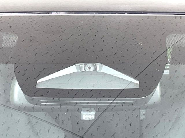 �y�g���^�Z�[�t�e�B�Z���X�z���s���ɑO���̎ԗ�����F�����A�Փ˂������Ȏ��͌x��ƃu���[�L�ŏՓˉ���Ɣ�Q�y�����A�V�X�g�B�����S�Ƀh���C�u�����y���݂��������܂��B