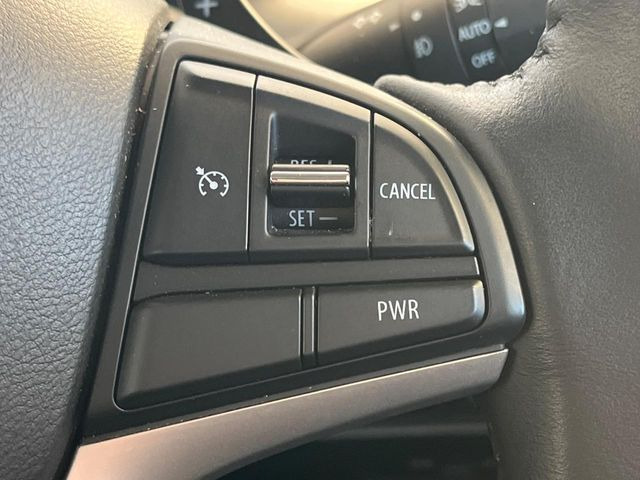 �y�N���[�Y�R���g���[���z�������H�����N���N���s�B�A�N�Z���𗣂��Ă���葬�x�ő��s���ł��A�������^�]���̕��S���y��!�����E�������ȒP�ȃX�C�b�`����Œ����ł��܂��B