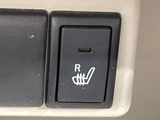 �y�V�[�g�q�[�^�[�z�������ɏd�󂷂�V�[�g�q�[�^�[!�G�A�R����葁�����܂��Ă����̂Ŋ�����̐l�����S�ł��ˁ�G�A�R���̉����͊������邩����A�Ƃ������ɂ����������߂ł��B