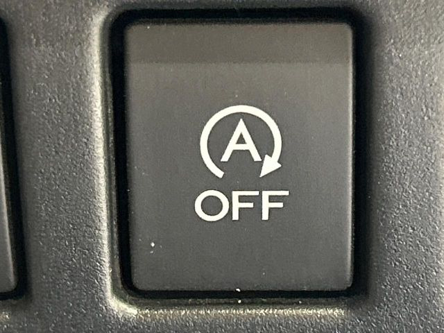 �y�A�C�h�����O�X�g�b�v�z�ԐM����a�؂Œ�Ԃ����ۂɃG���W�����~���A���ʂȔR���̏����}���܂��B�R��������ی�ɂȂ���@�\��G���W���̓u���[�L�𗣂��΍Ďn�����܂��B