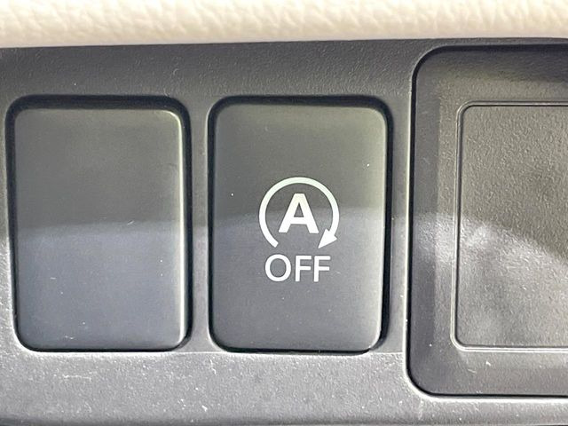 �y�A�C�h�����O�X�g�b�v�z�ԐM����a�؂Œ�Ԃ����ۂɃG���W�����~���A���ʂȔR���̏����}���܂��B�R��������ی�ɂȂ���@�\��G���W���̓u���[�L�𗣂��΍Ďn�����܂��B