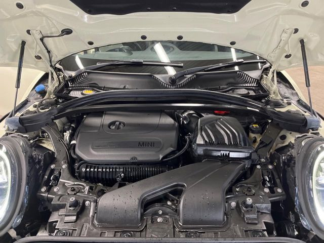 �����X�ł́A�e���[�J�[�̐�p�f�f�e�X�^�[�𓱓��B���Ǝ��i�����e�N�j�J���X�^�b�t���풓���Ă���܂��̂ŁA������̍ۂɂ����S���Ă����p���������܂��B