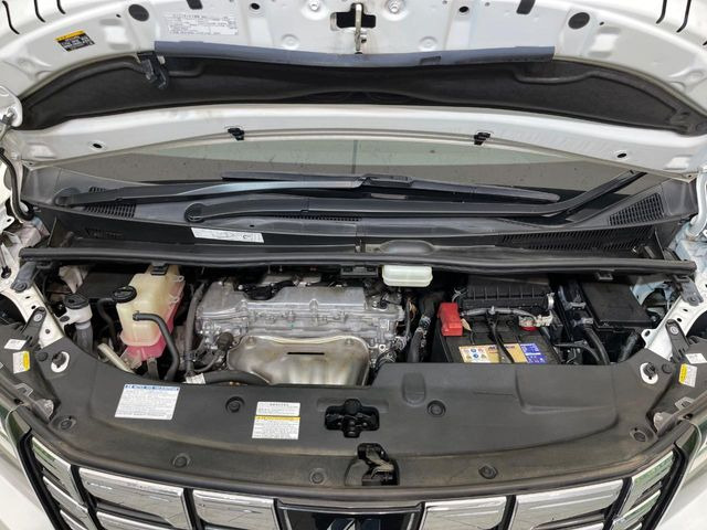 親切・丁寧な専門メカニックスタッフが応対!・車検・点検整備・事故等の修理などアフターサービスも安心。お車のカスタマイズもネクステージのサービススタッフまでご相談ください!