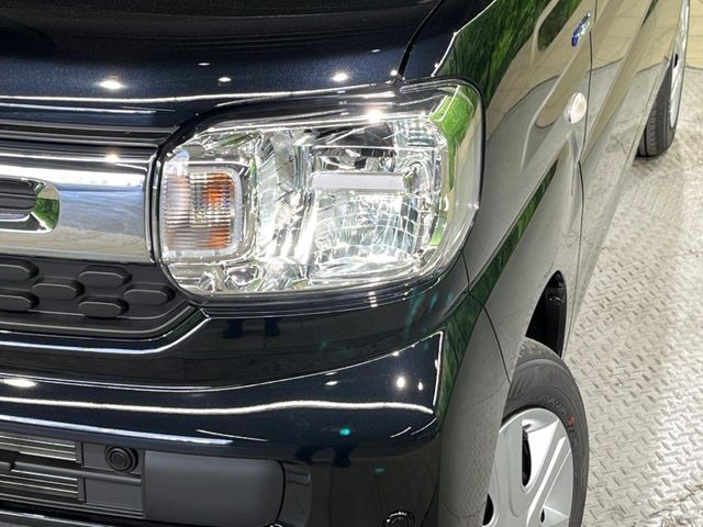 �yLED�w�b�h���C�g�z���V����ԑ��s�����ǍD�Ȏ��E���m�ۂ����S���ĉ^�]�ł��鍂�P�xLED�w�b�h���C�g�𑕔�!�_�����x�������A����d�͂��}�����Ă��܂��B