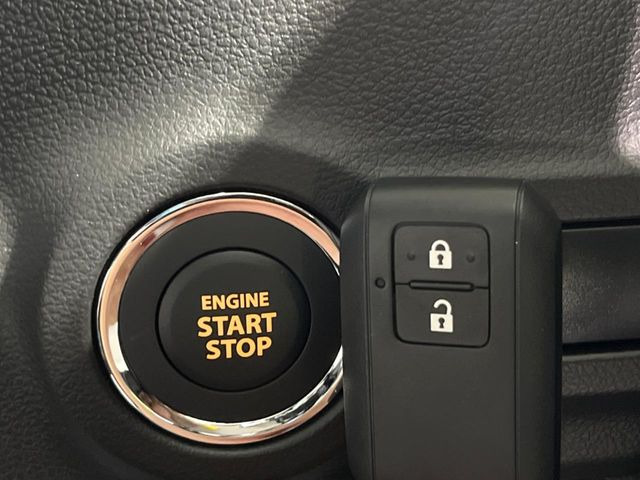 �y�L�[���X�X�^�[�g�V�X�e���z�J�o����|�P�b�g�ɓ��ꂽ�܂܂ł��h�A�̎{���E�������\�ȃX�}�[�g�L�[�𑕔��B�G���W���̃I���E�I�t�����J�M�����o���K�v����������Ƃ��Ă��֗��ł���