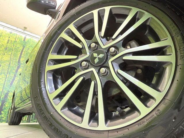 �y����15�C���`�A���~�z�C�[���z�O�ςɃ}�b�`���������A���~�z�C�[���𑕒����Ă���܂��B�e��ЊO�A���~�z�C�[����A�X�^�b�h���X�^�C�����戵�����Ă���܂��B���񂲑��k����������