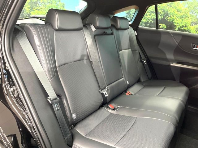 ���i���ȃI���W�i���t���A�}�b�g���I�v�V�����ɂĂ��p�ӂ��Ă���܂��B���D���ȃf�U�C����J���[�����Ԃɍ��킹�đI��ł����������Ƃ��ł��܂���