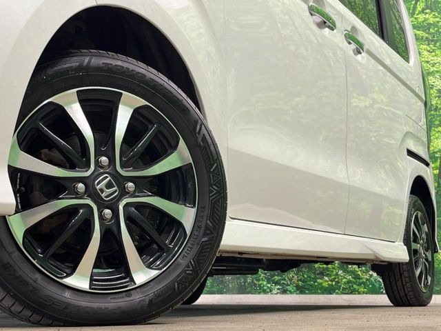 �y����14�C���`�A���~�z�C�[���z�O�ςɃ}�b�`���������A���~�z�C�[���𑕒����Ă���܂��B�e��ЊO�A���~�z�C�[����A�X�^�b�h���X�^�C�����戵�����Ă���܂��B���񂲑��k����������