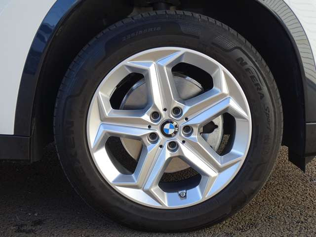 X1xドライブ 20i xライン DCT 4WD