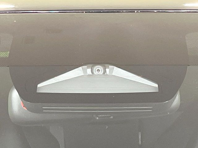 �y�g���^�Z�[�t�e�B�Z���X�z���s���ɑO���̎ԗ�����F�����A�Փ˂������Ȏ��͌x��ƃu���[�L�ŏՓˉ���Ɣ�Q�y�����A�V�X�g�B�����S�Ƀh���C�u�����y���݂��������܂��B