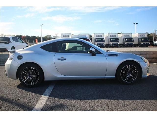 ���Ǝҗl�ւ̔̔��͂��f�肳���Ă��������܂��B �Ԍ������ԗ��̏ꍇ�́A�Ԍ����擾�������x�������z�ŕ\�����Ă���܂��B