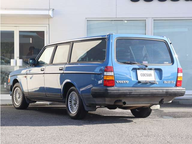 �V�i�����o�b�e���[�̓h�C�c��VARTA(�o���^)���g�p���܂��B���B�Ԃ̏����i�ɍ̗p����鍂�i���o�b�e���[�ł��B