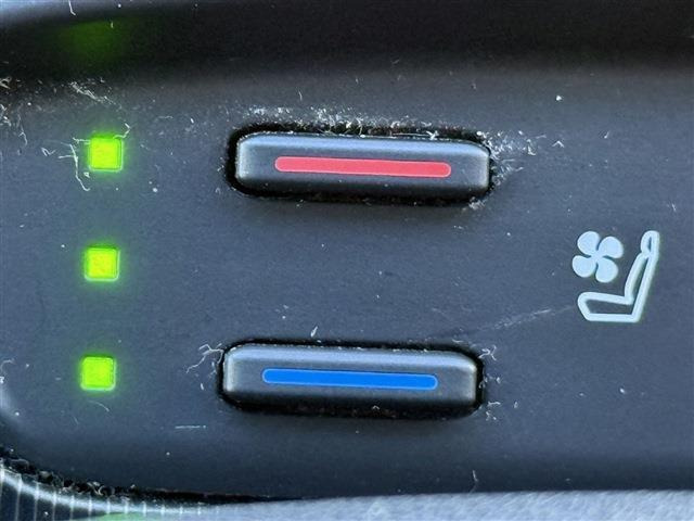 こだわりがあってなかなか気に入ったお車がないそこのお客様!全国のオークションからピッタリの1台を探すことが可能です。ぜひ一度お問い合わせください。