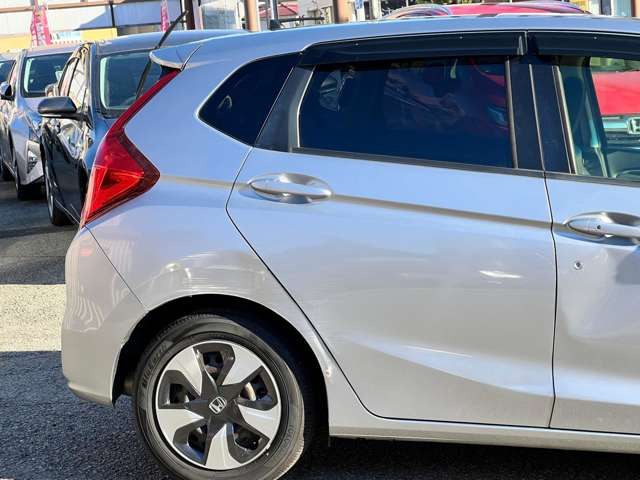 ���Ђ́A���q���܂̃j�[�Y�ɂ������o����悤�A�L�x�ȎԎ����葵���Ă���܂��B����芷���̍ۂ��A����A��낵�����肢�������܂��B