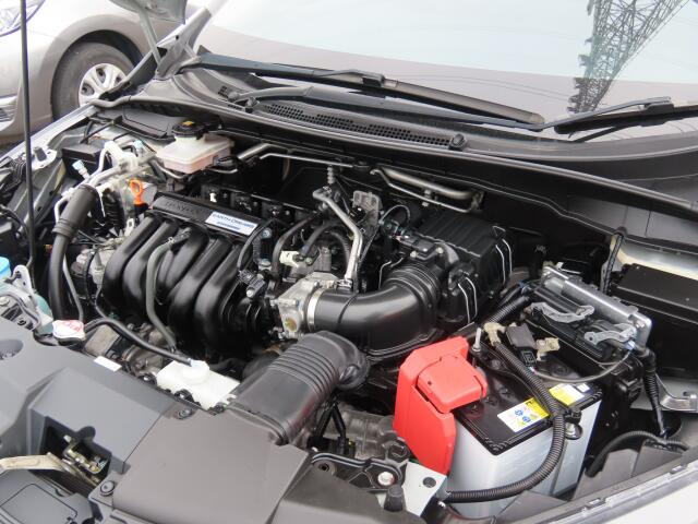 �G���W�����[�������ꂢ�ł���B�@�֋@�\�n���ǍD�ł��B�[�ԑO�ɓ_���������s���܂��B�G���W���I�C���E�I�C���t�B���^�[�E�G�A�R���t�B���^�[�E���C�p�[�S���͕K�������v���܂�(�G�A�R���t�B���^�[�́A�����Ԃ̂�)