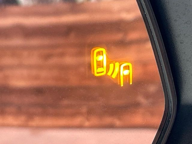 �y�u���C���h�X�|�b�g���j�^�[�z���s���A�h�A�~���[�̎��p�ɂȂ�₷���ӏ��Ɍ㑱�Ԃ��ڋ߂���ƃT�C�h�~���[�̃����Y�Ɍx����\��!�h���C�o�[�ɒ��ӊ��N�����Ă���܂��B