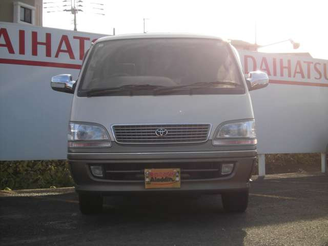 ハイエース3.0 スーパーカスタムリミテッド トリプルムーンルーフ ディーゼル