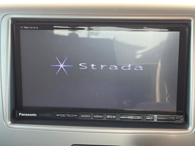 �y�i�r�Q�[�V�����z�g���₷���i�r�ŖړI�n�܂ł�������ē����Ă���܂��B�e��I�[�f�B�I�Đ��@�\���[�����Ă���A���Ԃ̉^�]������Ɋy�����Ȃ�܂�!!